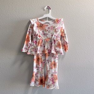 Patpat toddler girls 2 piece set. 18-24 months.